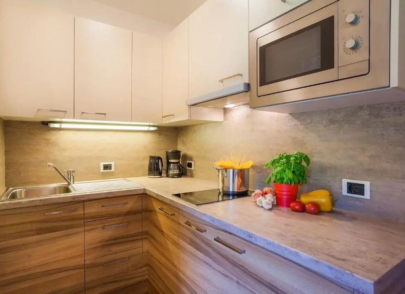 Kitchen Photo