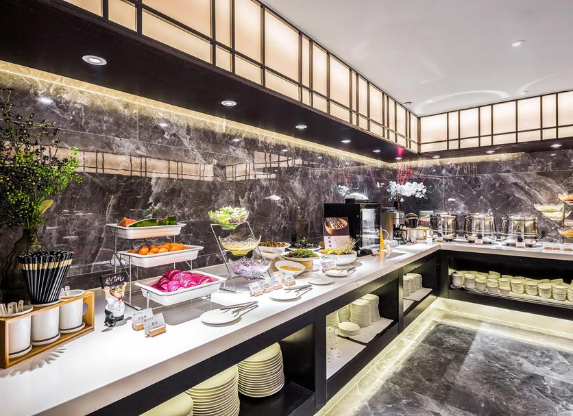 Buffet Photo