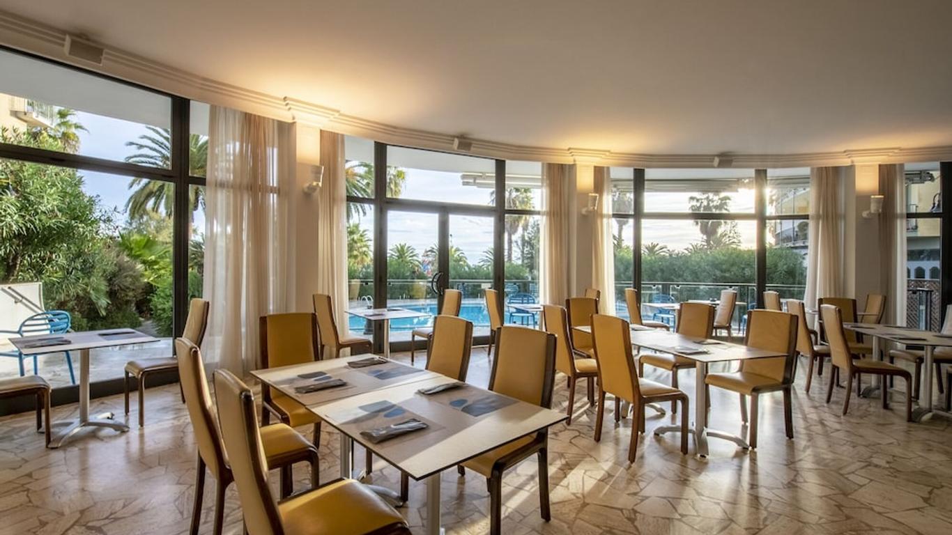 International Hotel & Suite