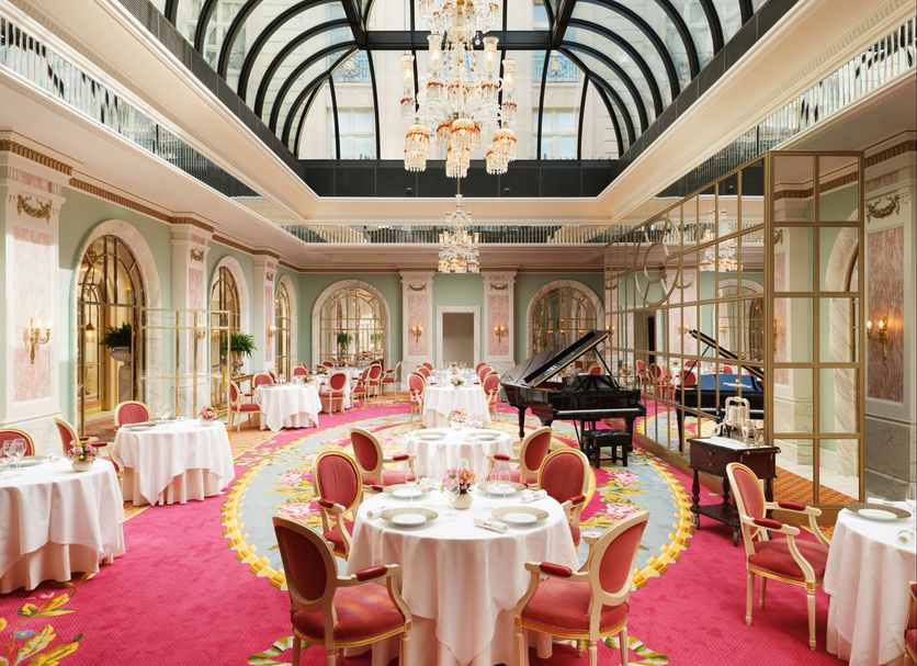 Banquet hall Photo
