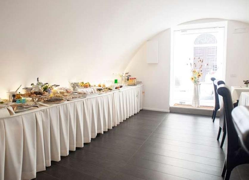 Buffet Photo