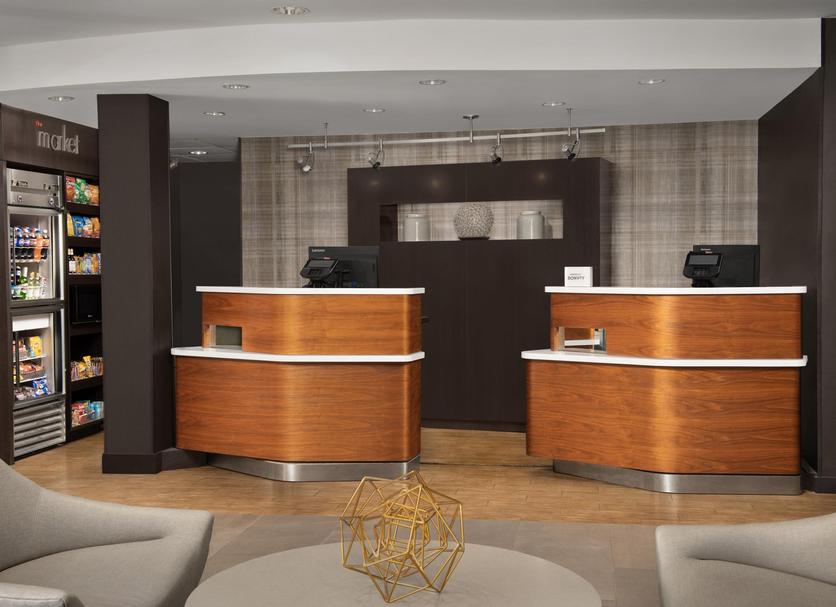 Front desk Photo