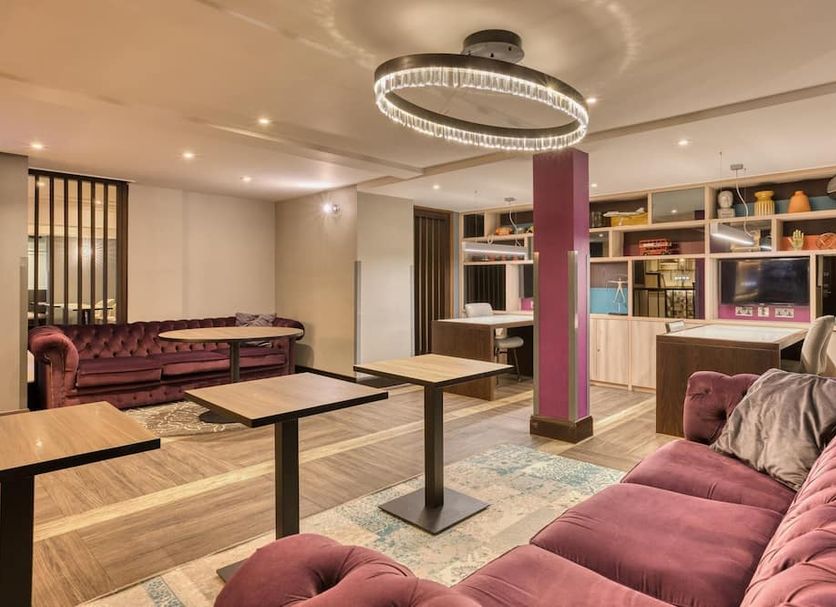 Lounge Photo