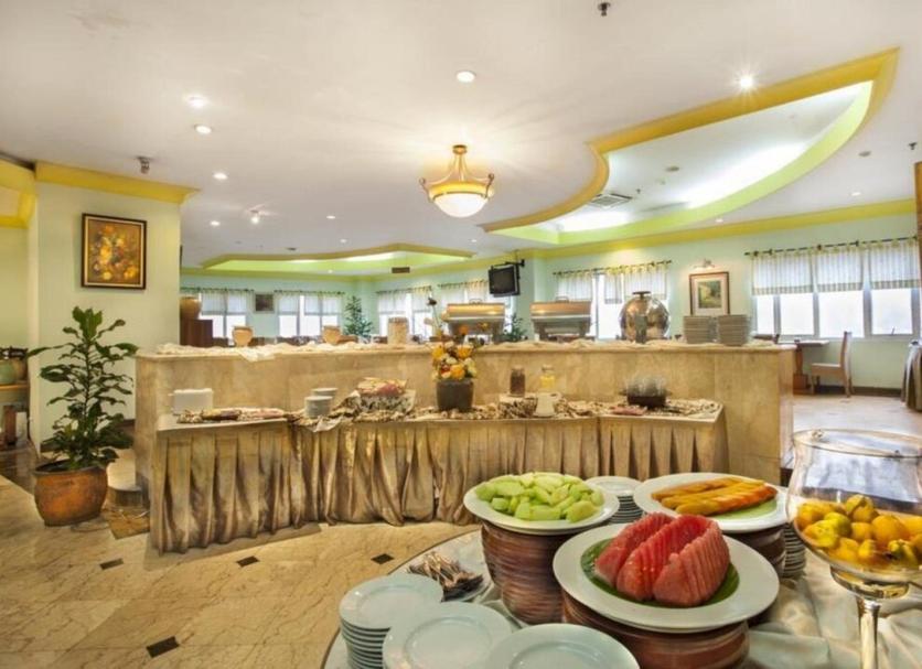 Buffet Photo