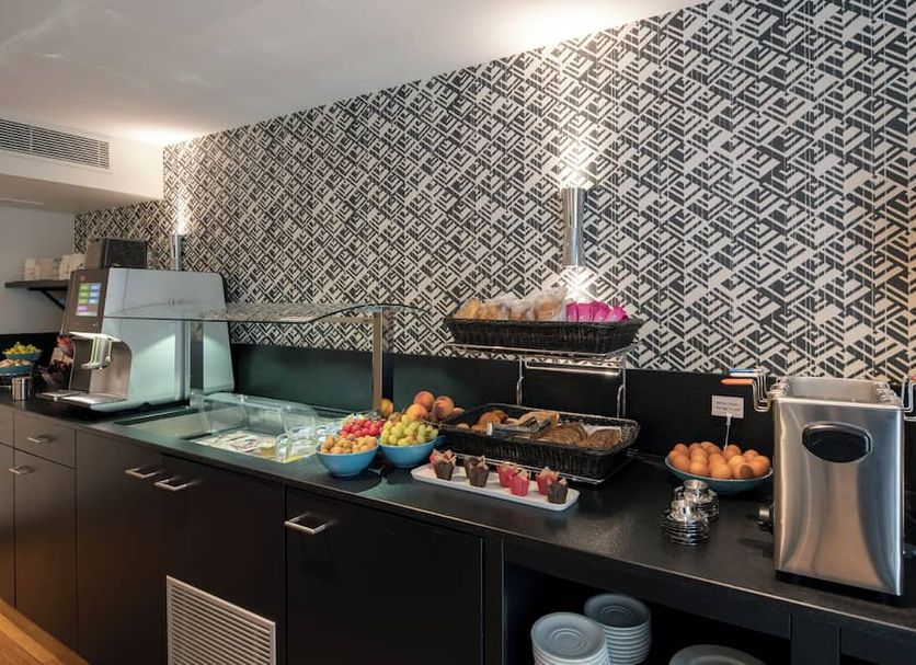 Buffet Photo