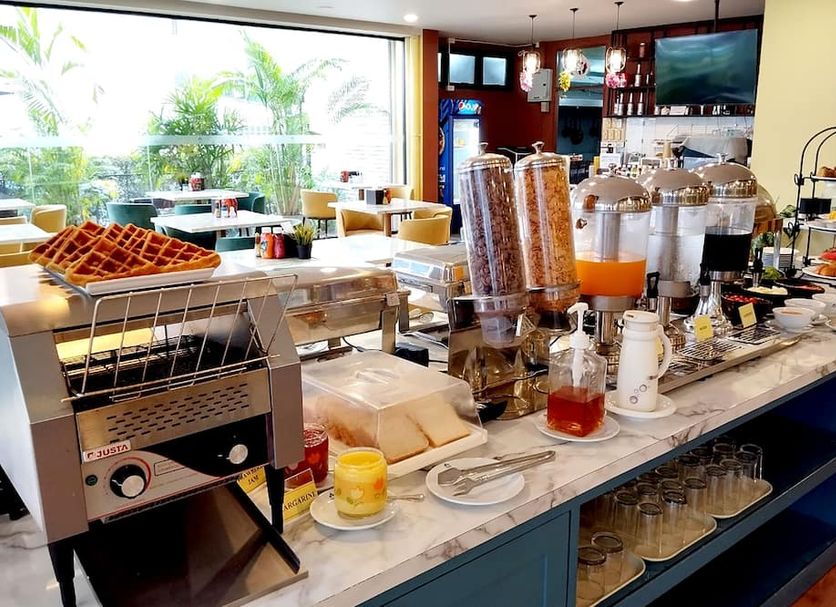 Buffet Photo