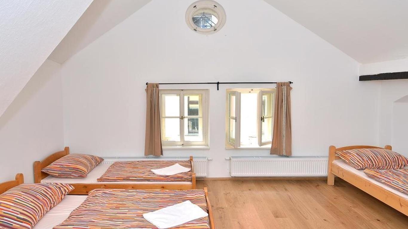 Ritchies Hostel