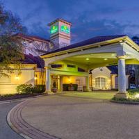 La Quinta Inn & Suites by Wyndham Raleigh Cary