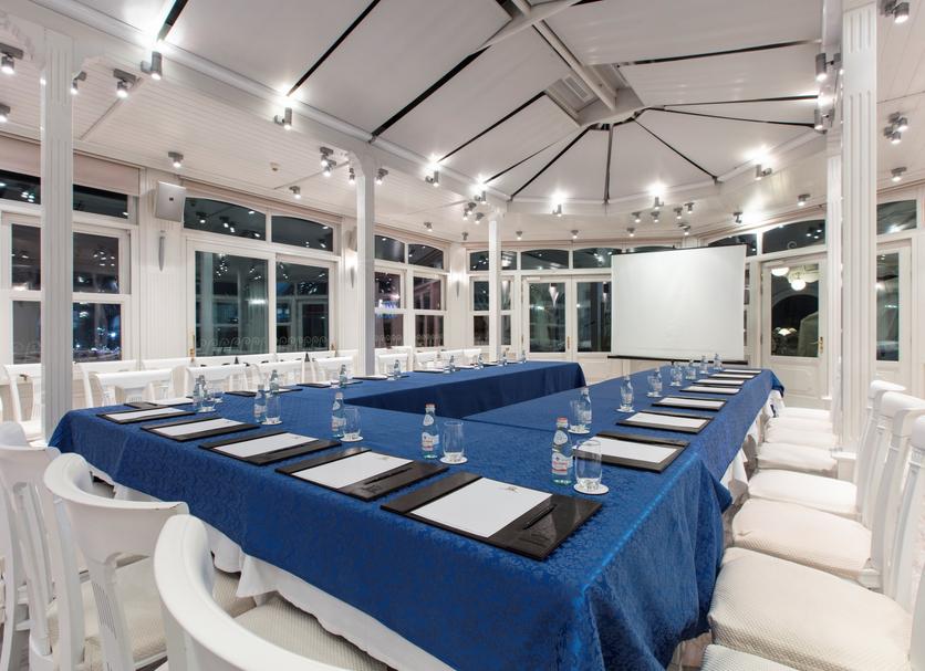Conference room Photo