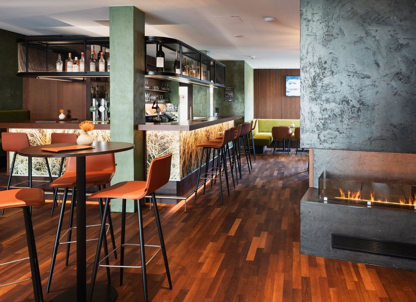 Bar Photo