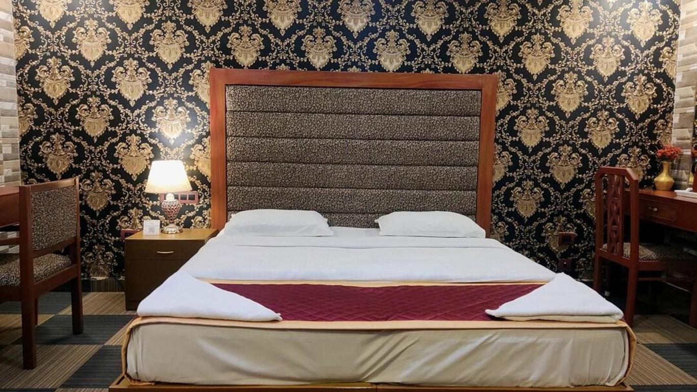 Royal Retreat