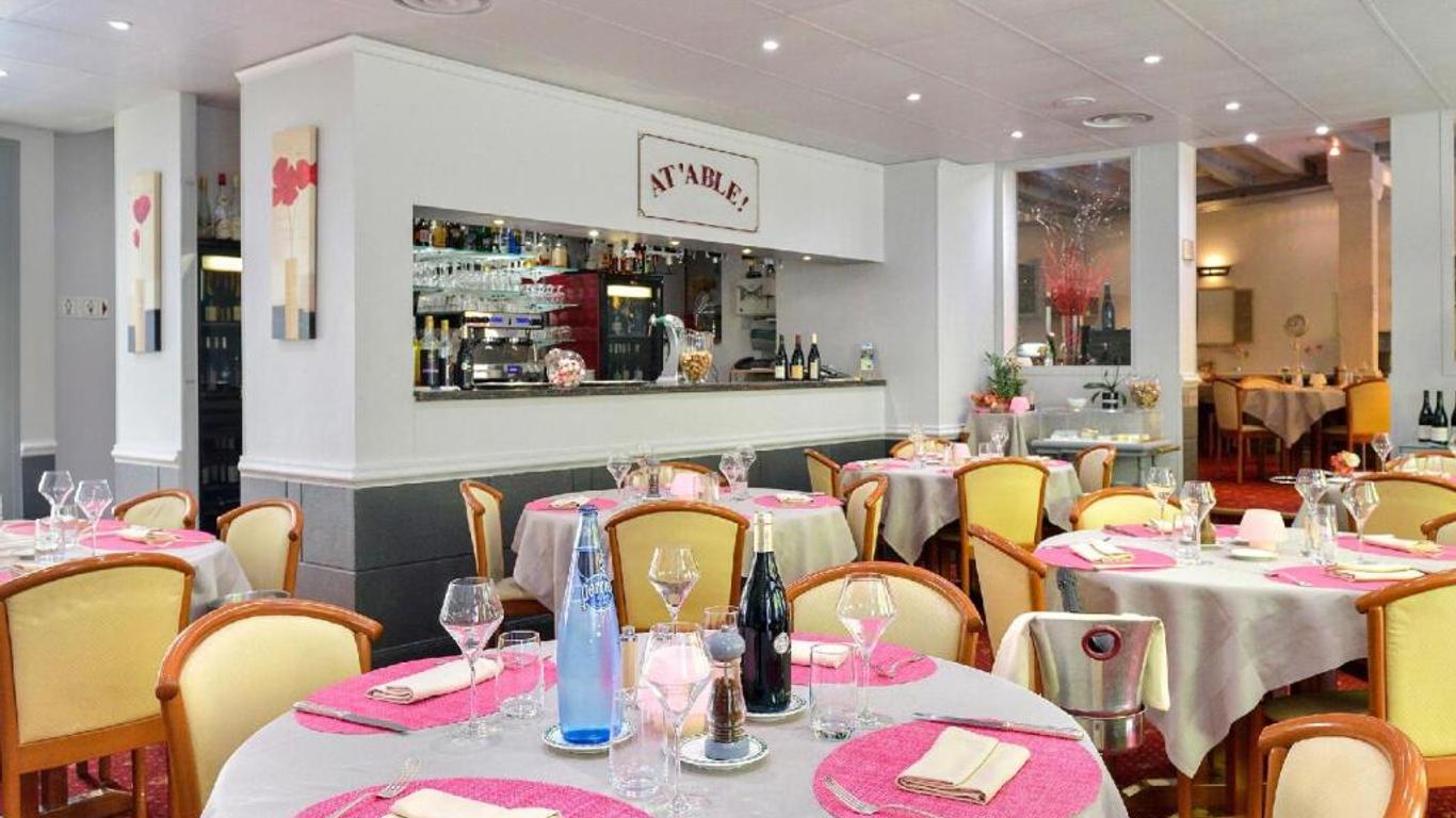 Logis Hotel Restaurant La Boule D'or