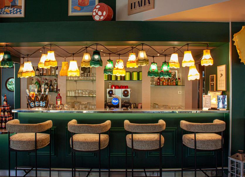 Bar Photo
