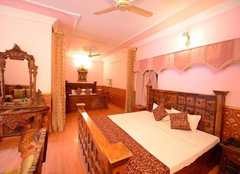 Bedroom Photo