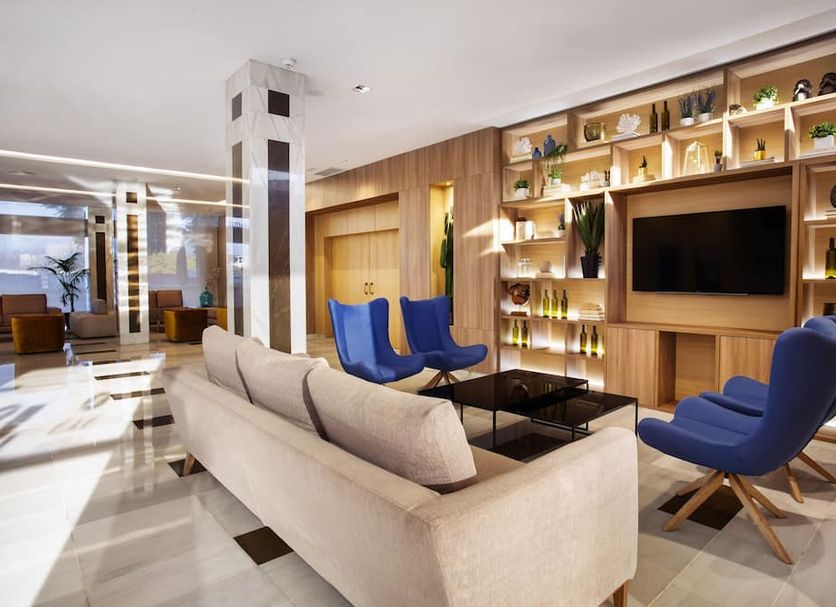 Lounge Photo