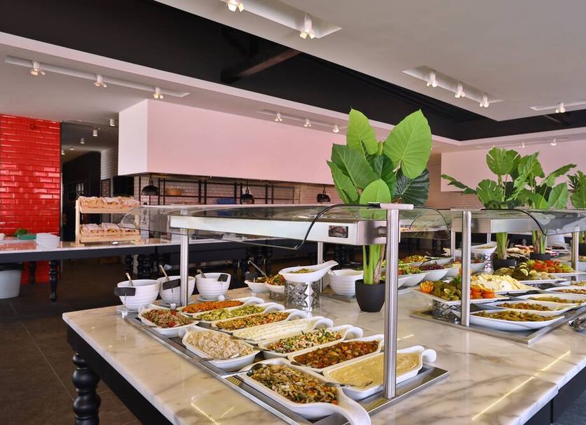 Buffet Photo