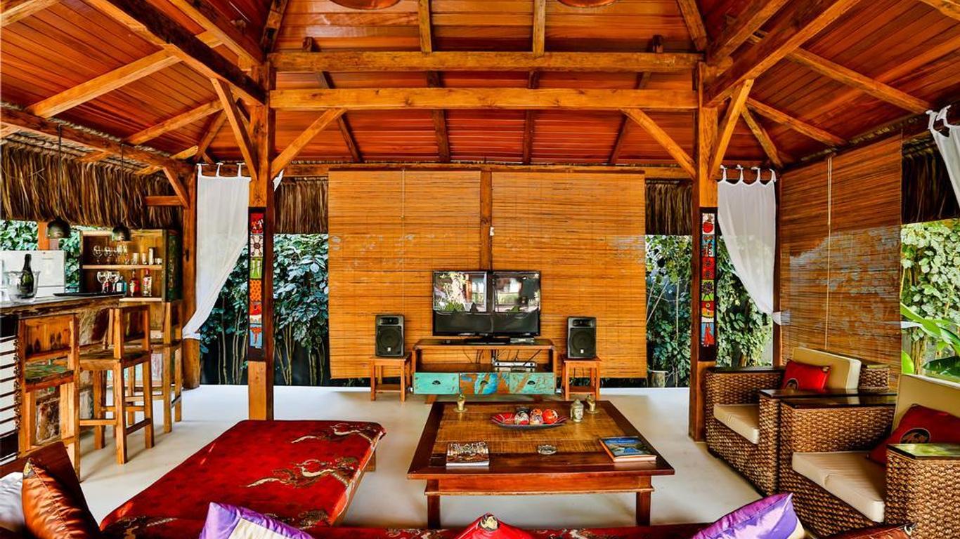 Legian Villa Hotel