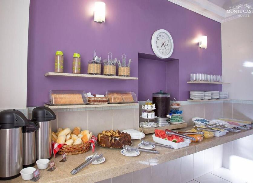 Buffet Photo
