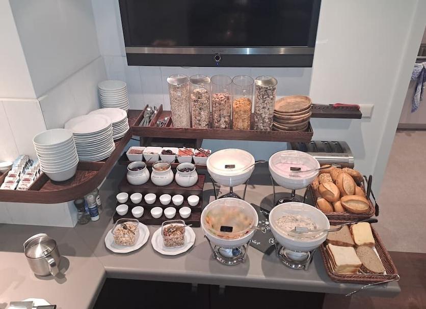 Buffet Photo