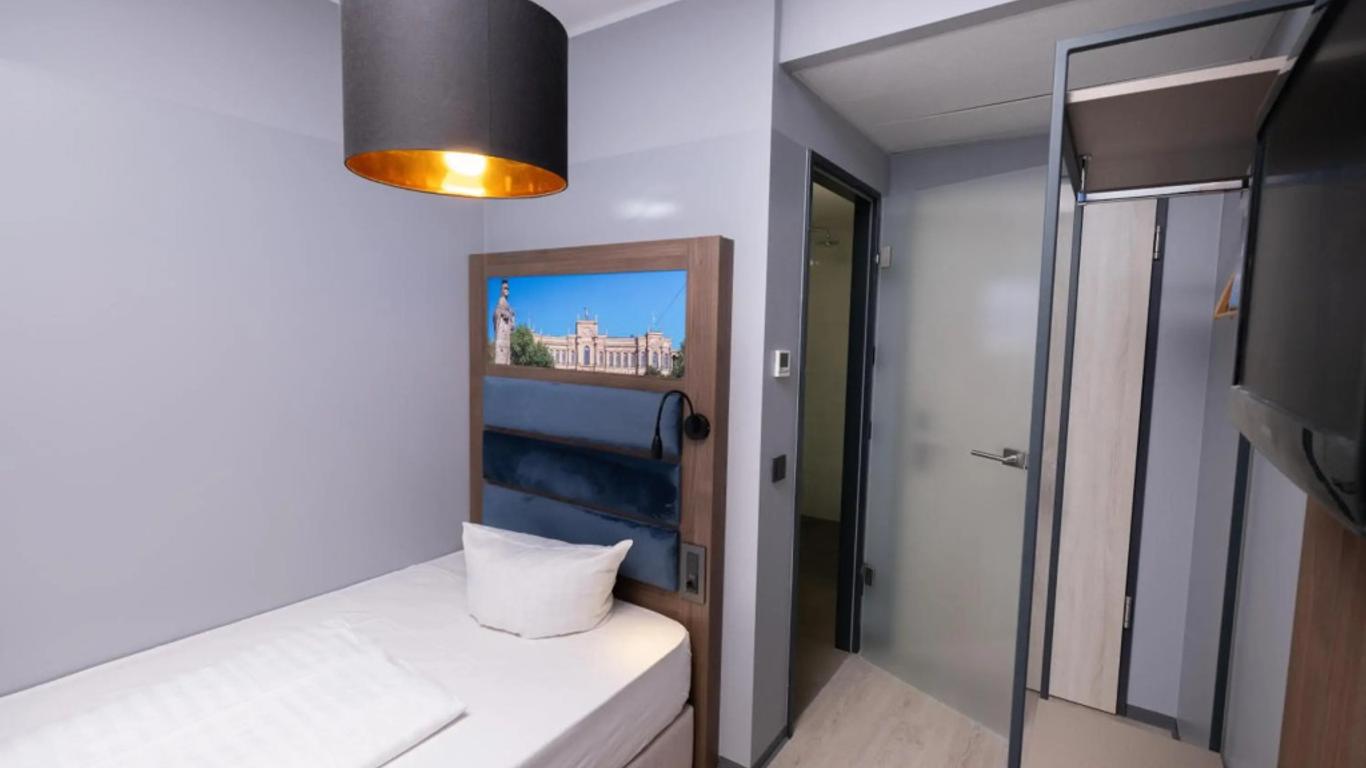 Smart Stay Hotel Station