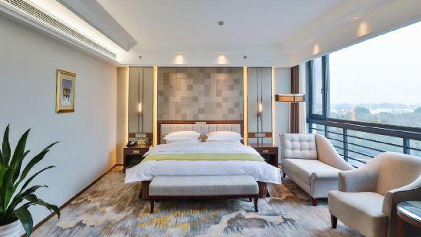 Jinling Runyang Bridge Hotel