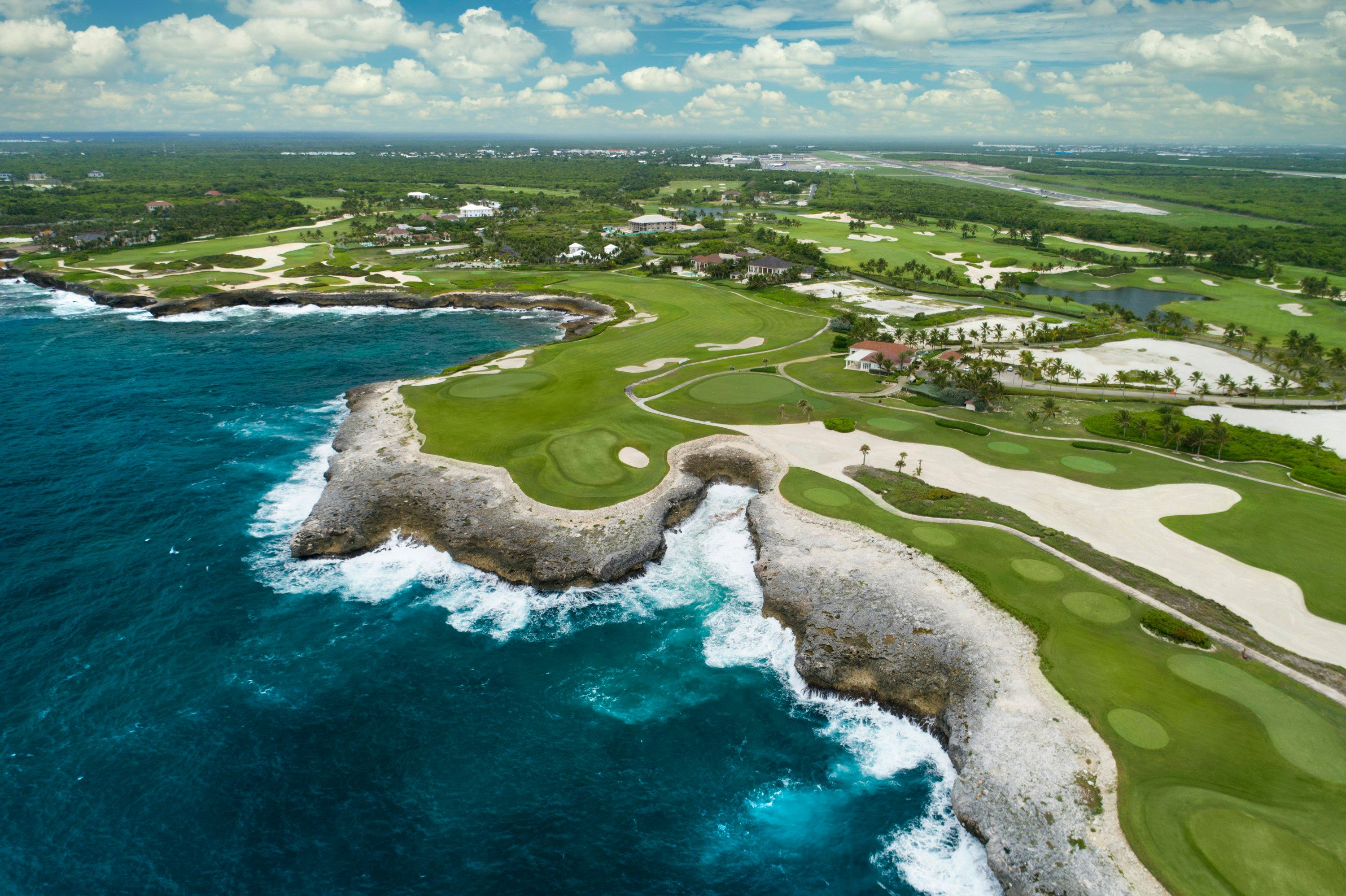Golf course Photo