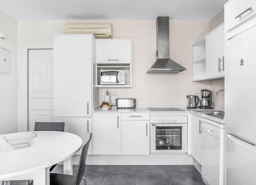Kitchen Photo