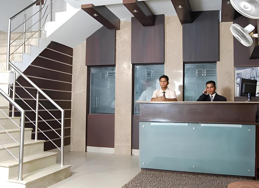 Front desk Photo