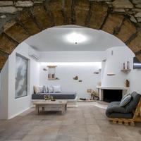 Arco Naxos Luxury Apartments