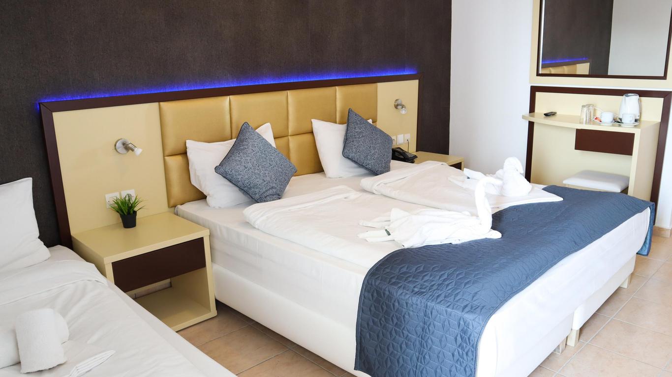 Palm Hotel
