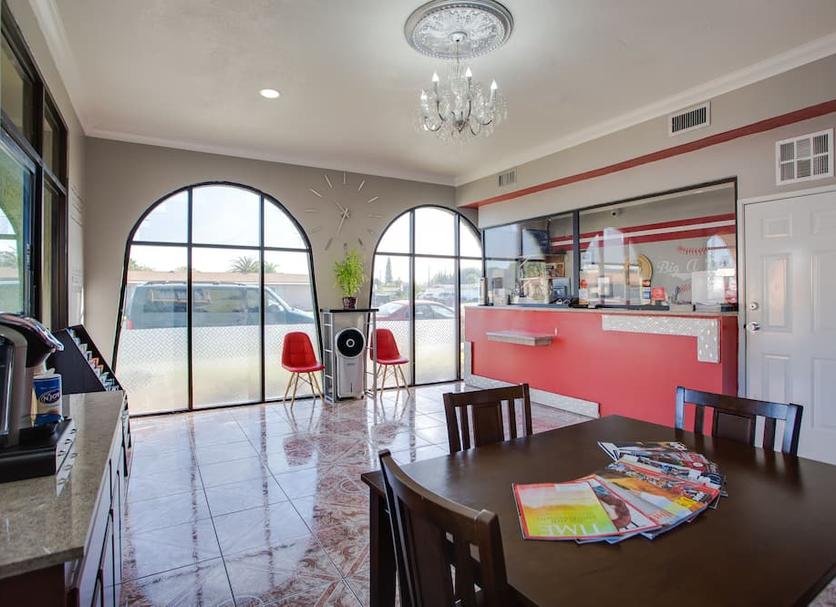 Dining room Photo