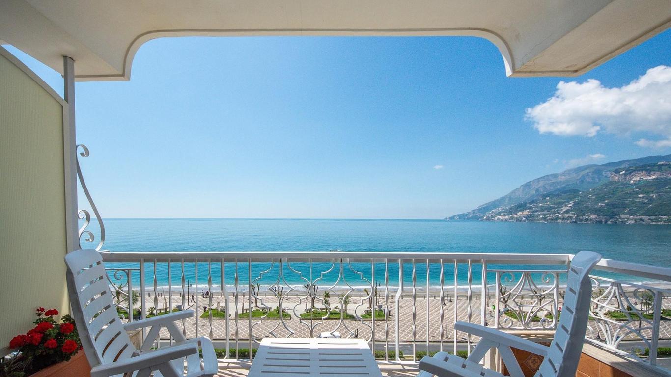 Pietra di Luna Hotel