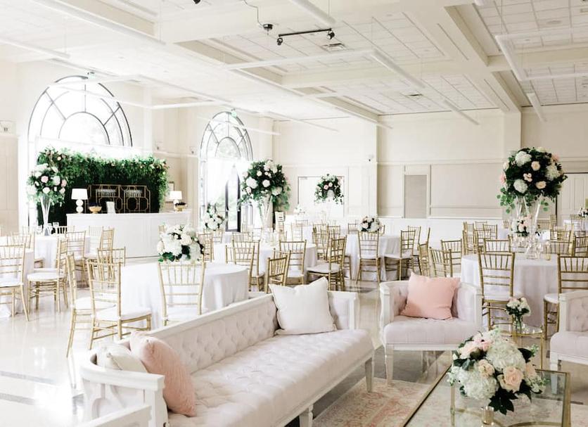 Banquet hall Photo