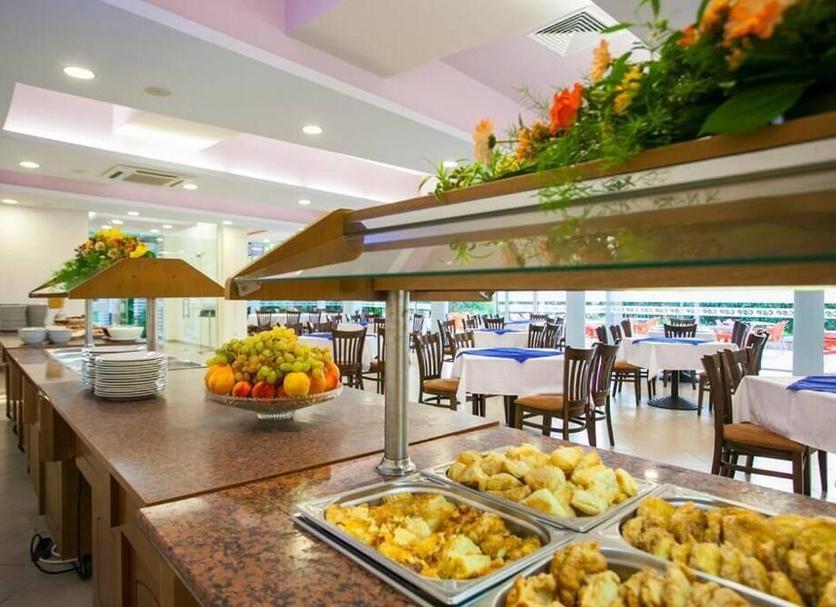 Buffet Photo