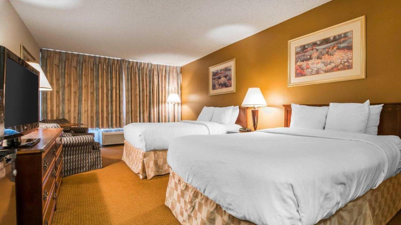 Clarion Inn and Events Center Pueblo North
