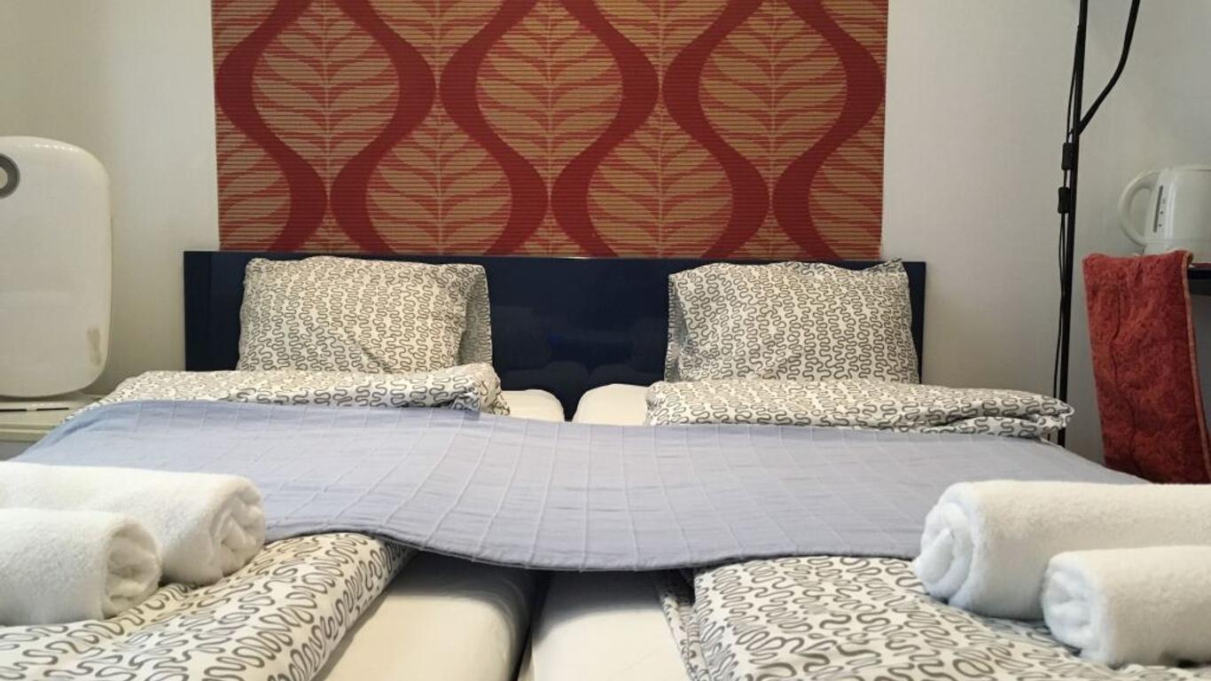 Europa Centerpoint Guesthouse
