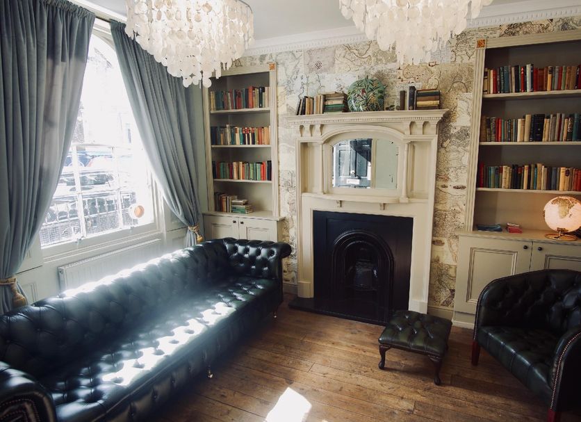 Lounge Photo
