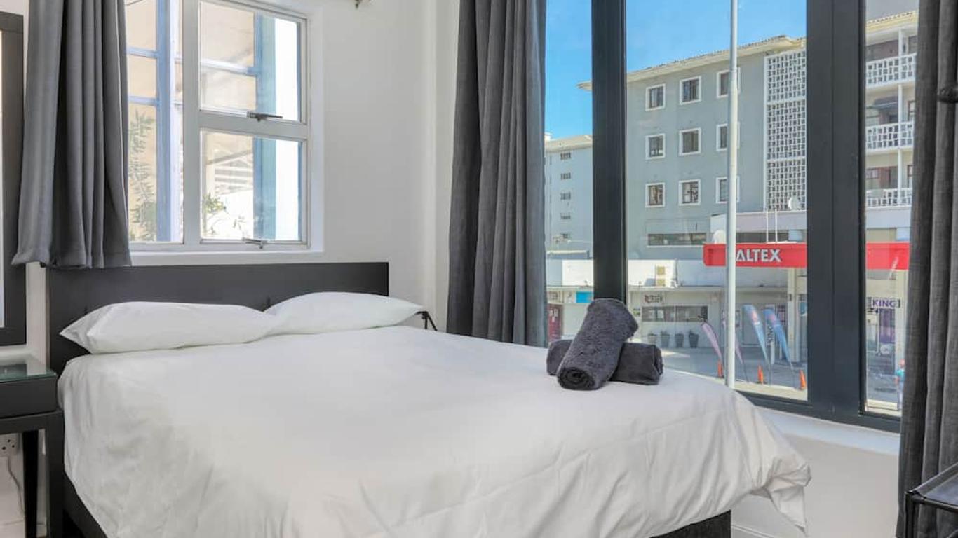 Inn & Out Express Sea Point