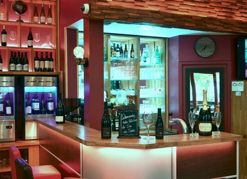 Bar Photo