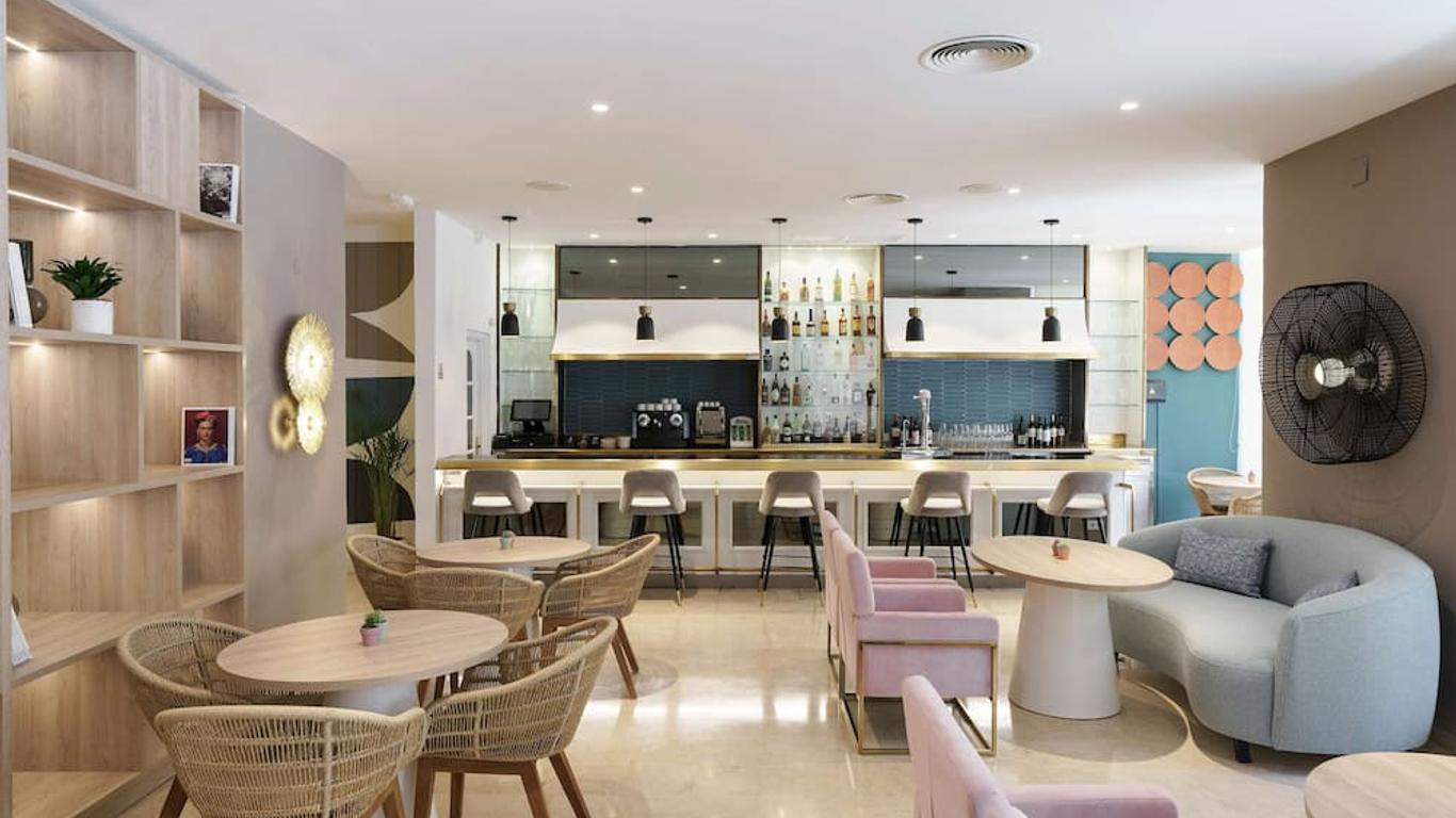 Hotel Costa Málaga - Adults Recommended - by Pierre & Vacances