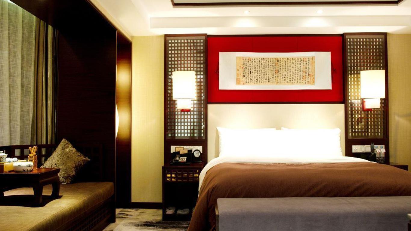 Liuzhou Grand Hotel