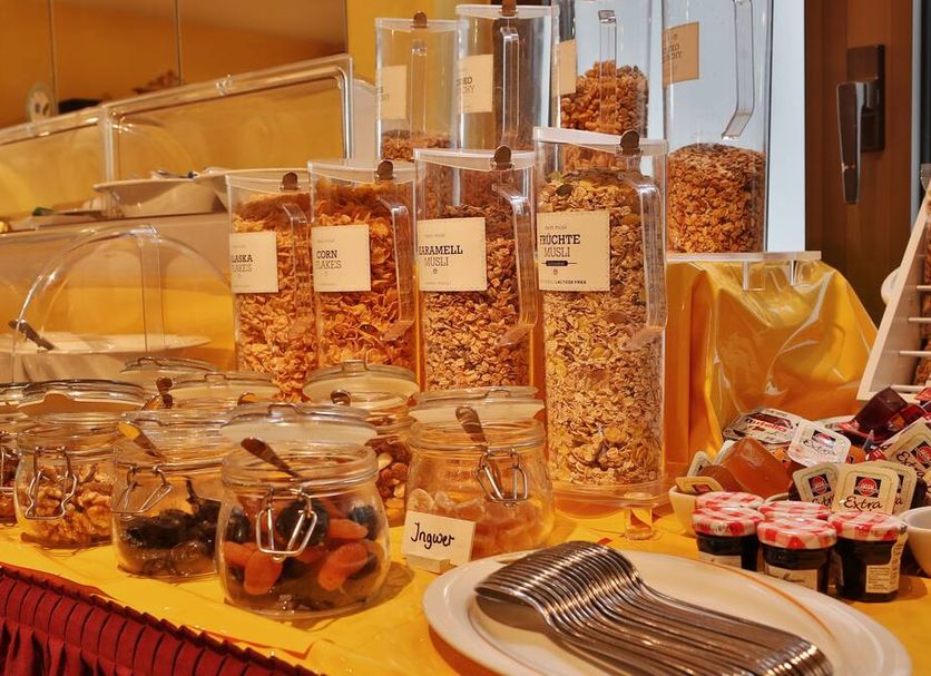 Buffet Photo