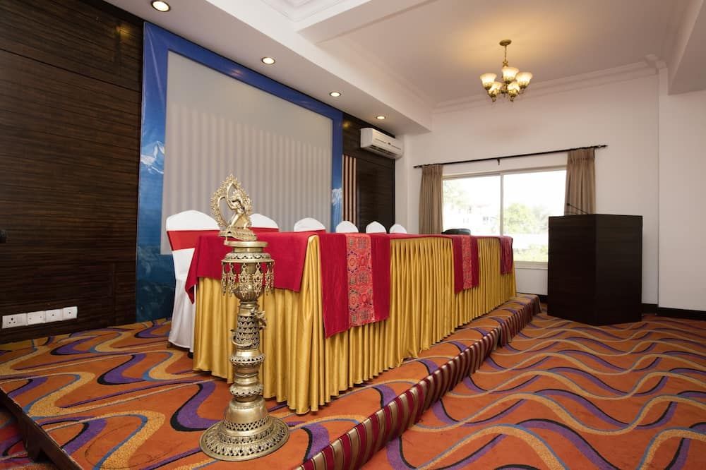 Banquet hall