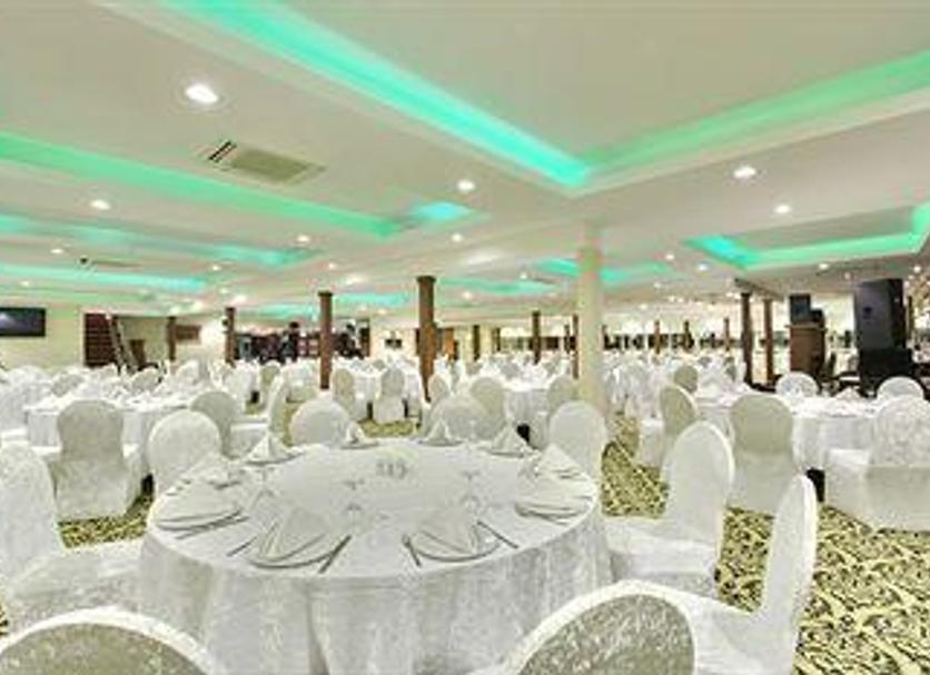 Banquet hall Photo