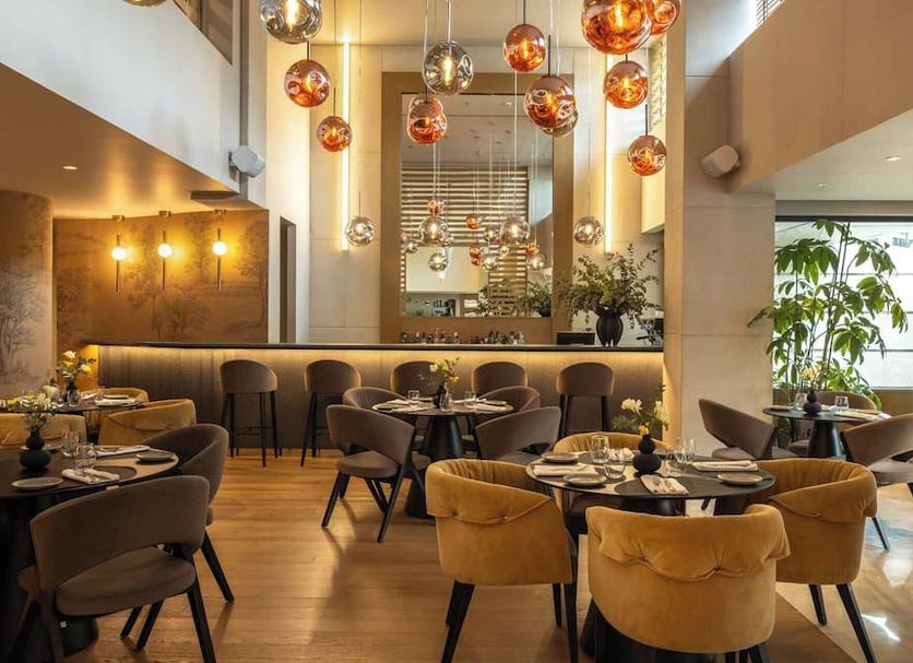 Restaurant Photo