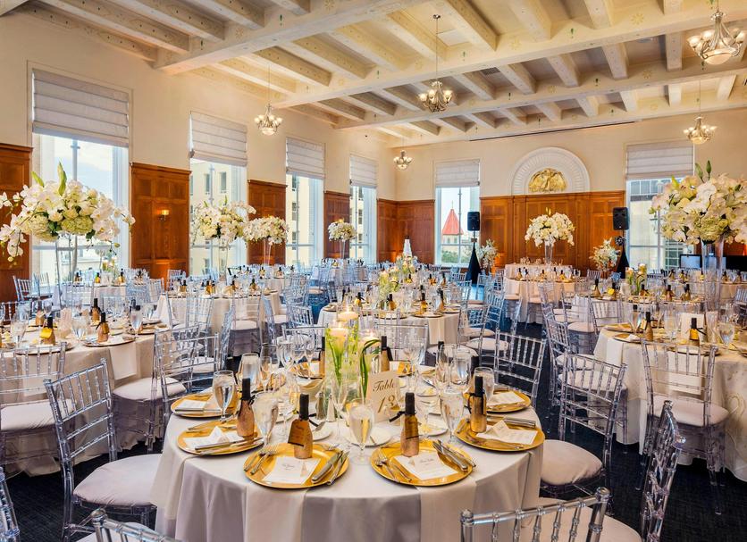 Banquet hall Photo