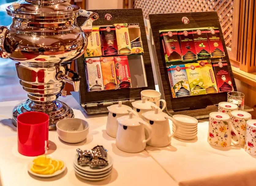 Buffet Photo
