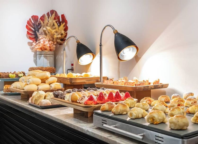 Buffet Photo