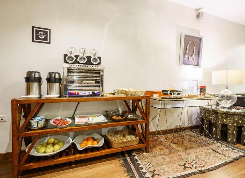 Buffet Photo
