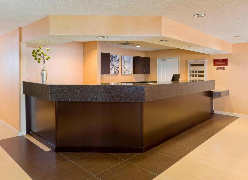 Front desk Photo